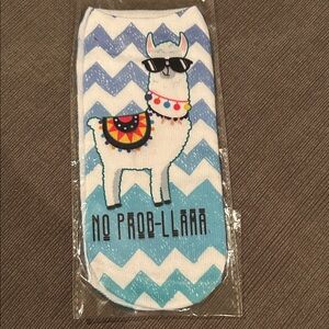 5/$20 Llama No Show Socks NEW
